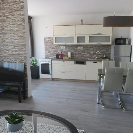City Corner Central Mosonmagyaróvár Dış mekan fotoğraf